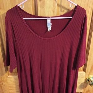 Burgundy Wine Red LulaRoe Large Perfect Tee NEW